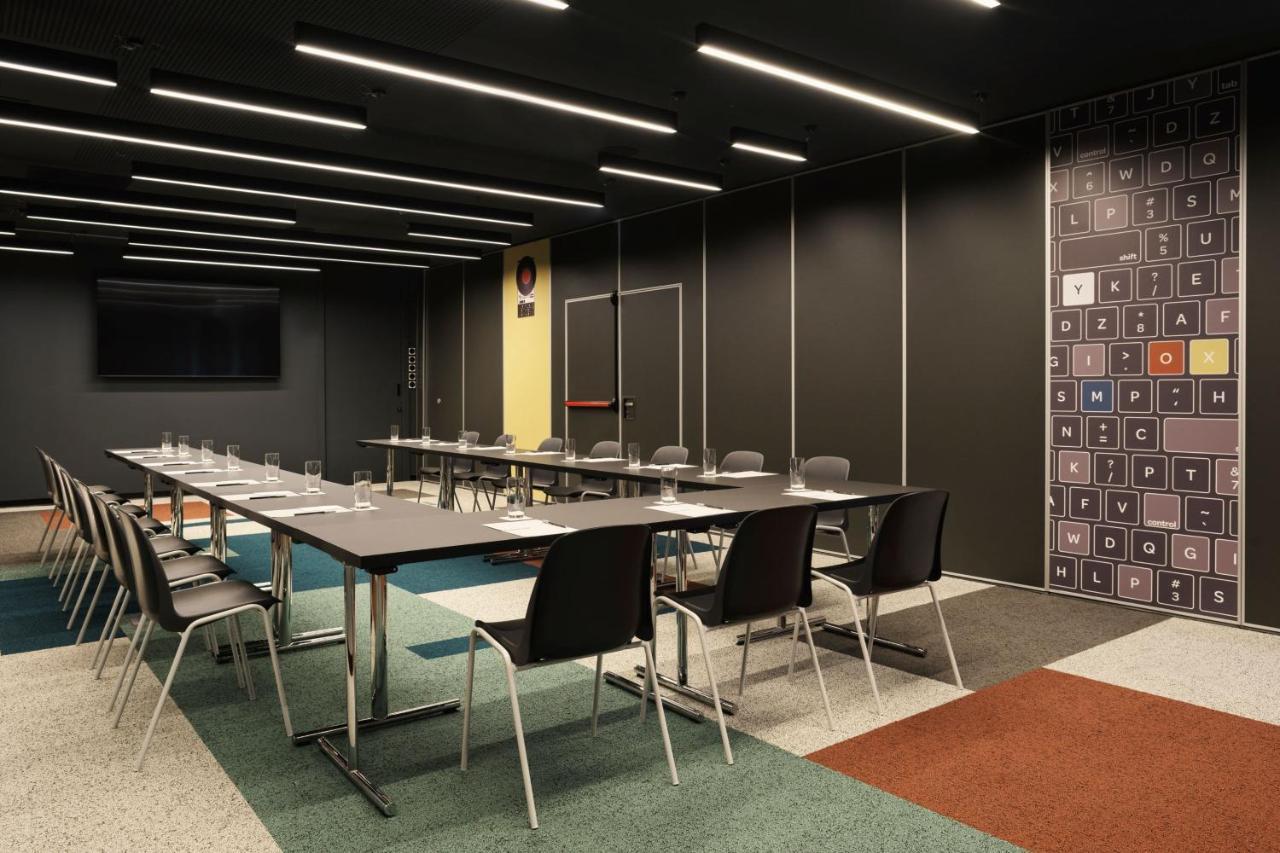 Moxy Belgrade Hotel Eksteriør billede